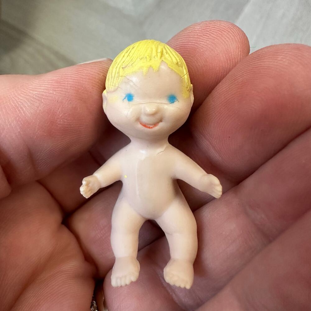 Vintage Holly Hobbie Carrie Baby Doll Toy Hong Kong AGKTC